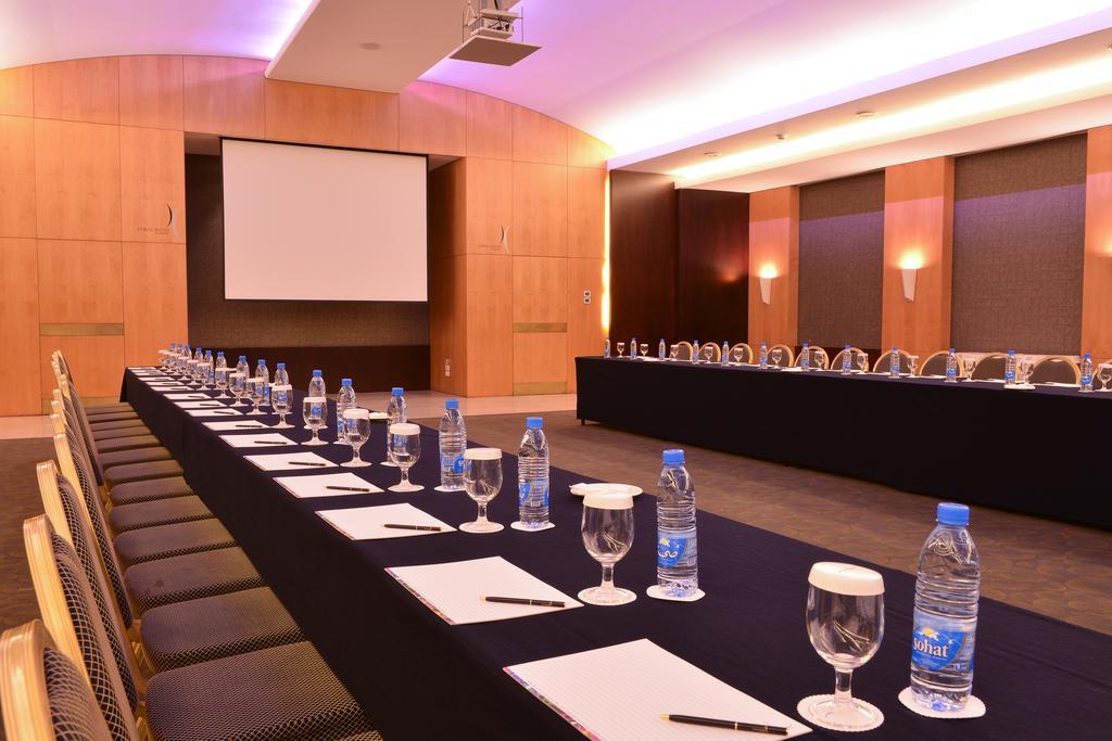 Coral Beirut Al Hamra Hotel Ngoại thất bức ảnh