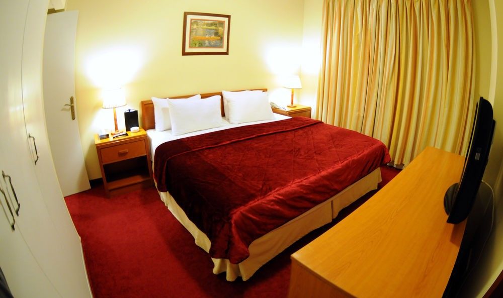 Coral Beirut Al Hamra Hotel Ngoại thất bức ảnh