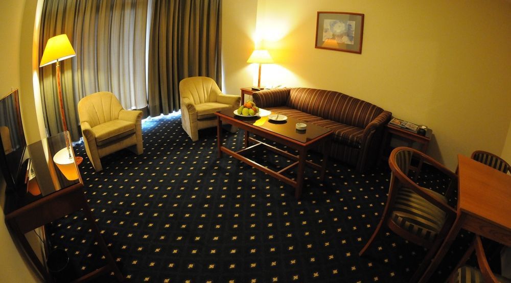 Coral Beirut Al Hamra Hotel Ngoại thất bức ảnh