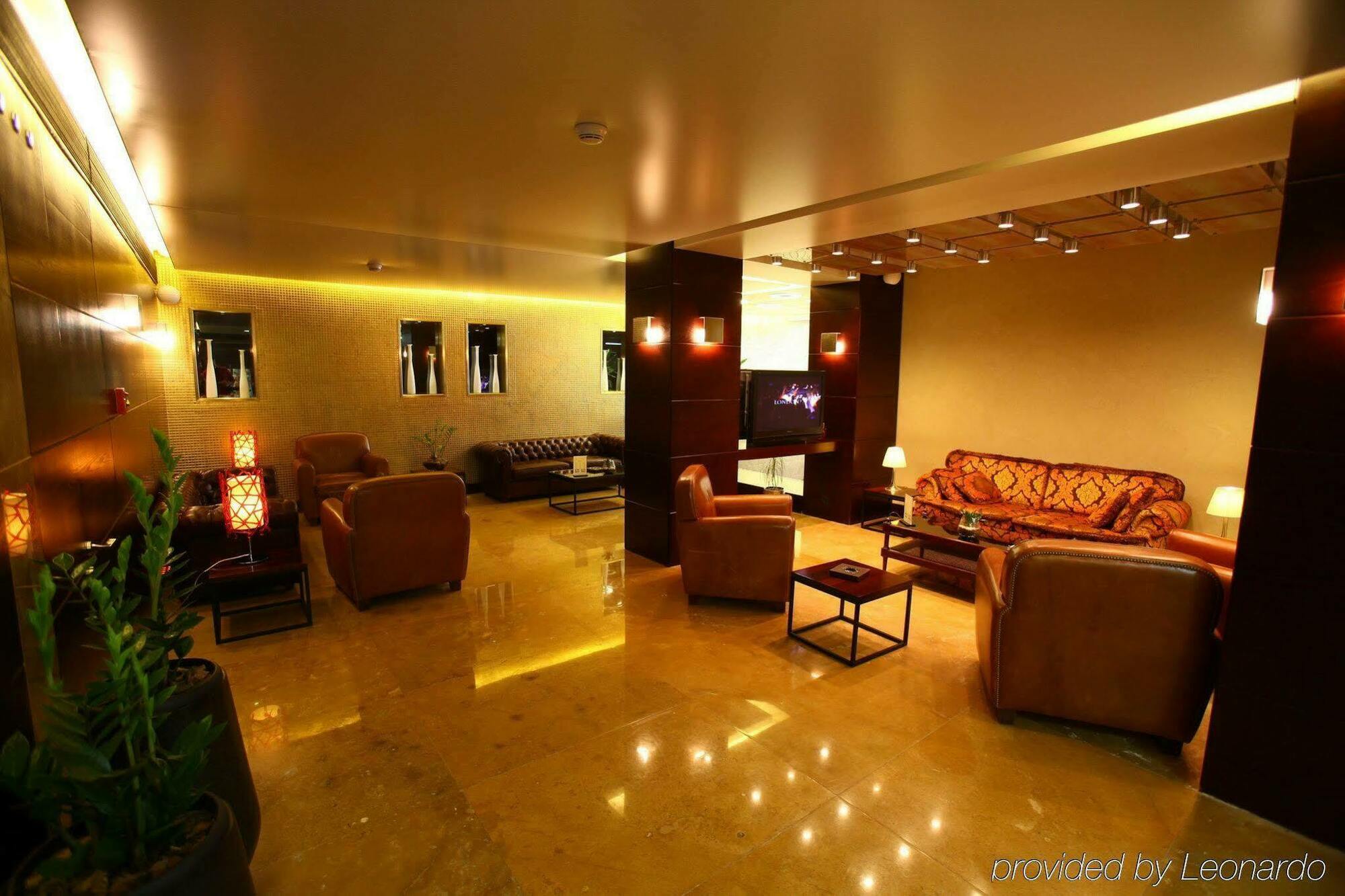 Coral Beirut Al Hamra Hotel Nội địa bức ảnh