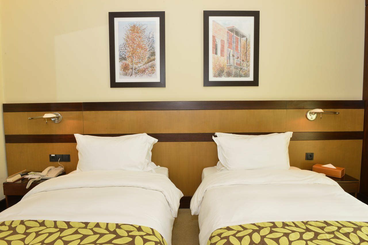 Coral Beirut Al Hamra Hotel Ngoại thất bức ảnh